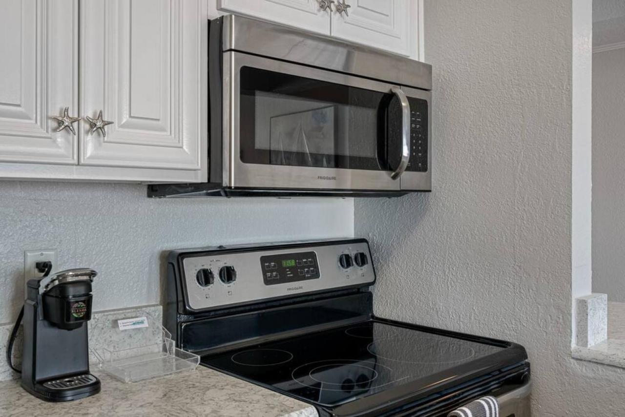Stunning Bay Views From Your Private Balcony Apartment Tampa